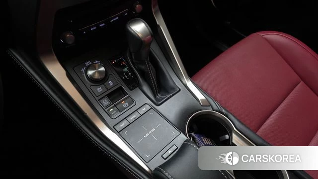 Lexus NX300h id 4355767 из Кореи 31