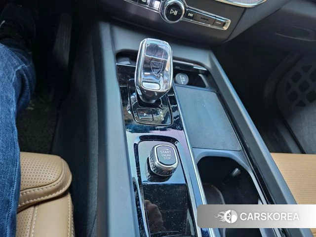 Volvo XC60 second Generation id 4354266 из Кореи 19