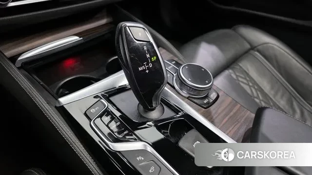 BMW 5 Series (G30) id 3677630 из Кореи 19