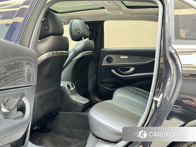 Mercedes-Benz E-class id 4213468 из Китая 13