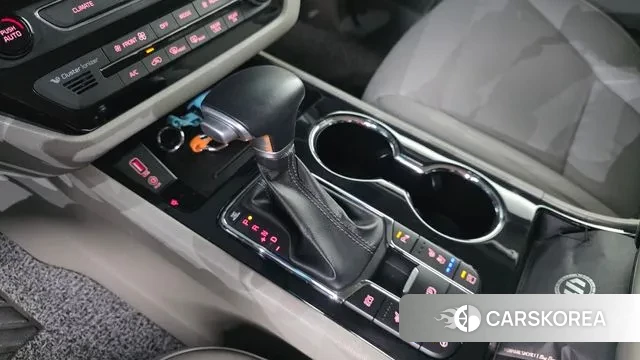 Kia The New Carnival id 3489283 из Кореи 19