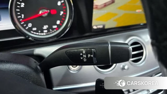 Mercedes-Benz E-Class W213 id 3578665 из Кореи 19