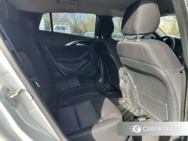 Infiniti QX30 id 3857991 из Китая 9