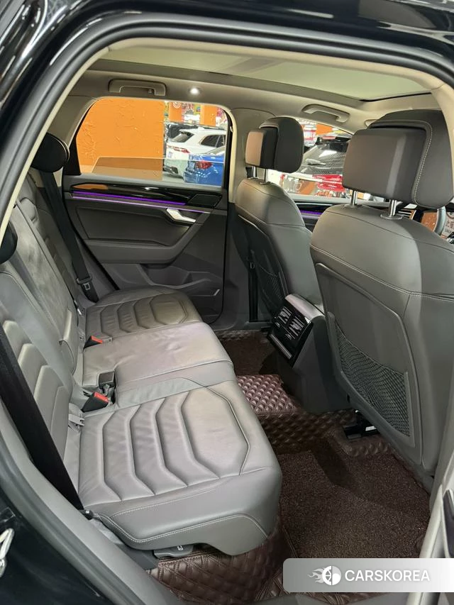 Volkswagen Touareg id 4387243 из Китая 13