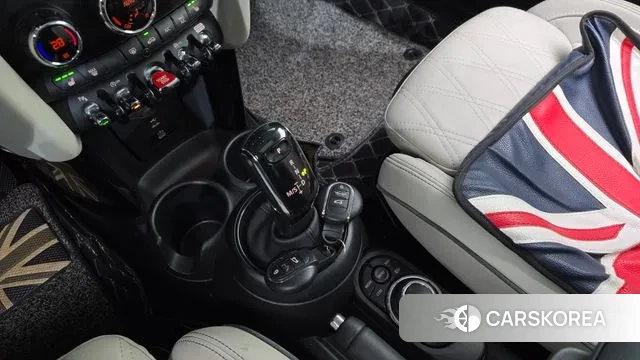 Mini Cooper S id 3437606 из Кореи 19