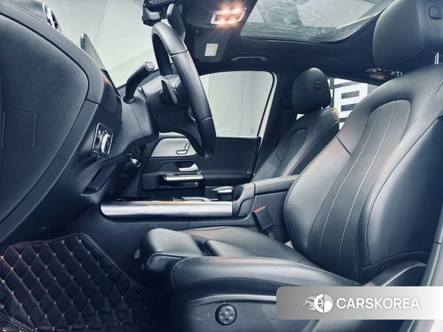 Mercedes-Benz Class B id 4215696 из Китая 19