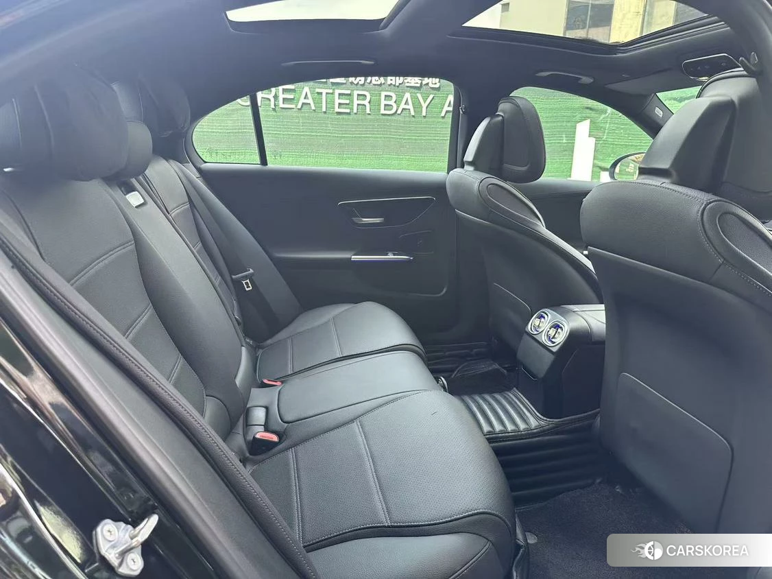 Mercedes-Benz C-class id 4486381 из Китая 27