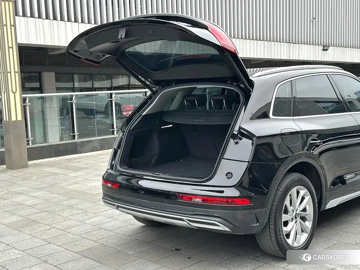 Audi Q5L id 4679543 из Китая 9