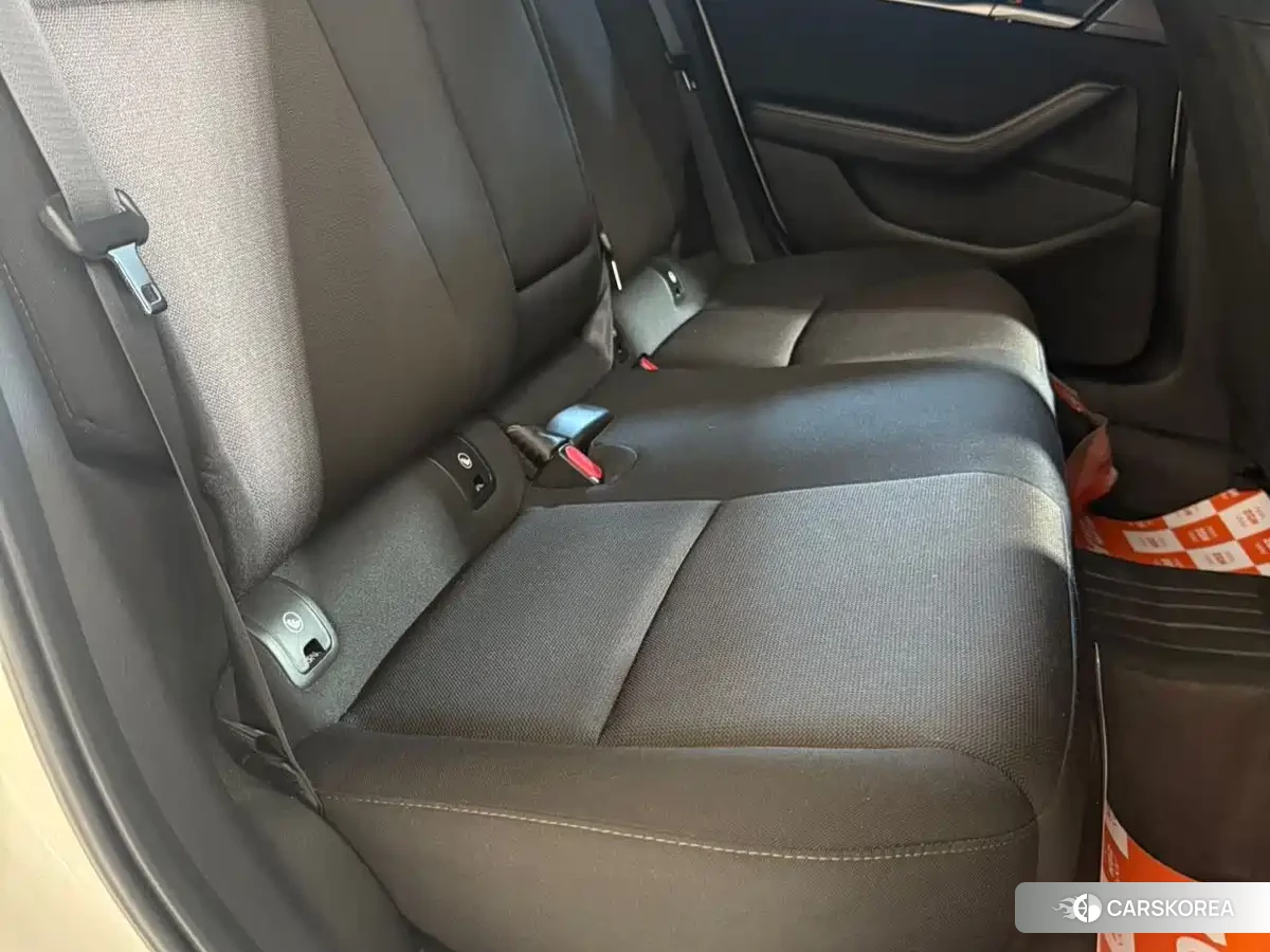 Mazda 3 id 4548035 из Китая 15