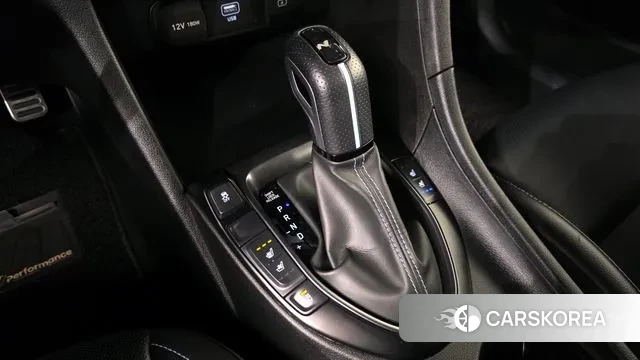 Hyundai Veloster (JS) id 3323938 из Кореи 19