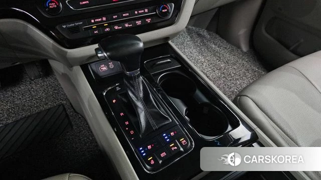 Kia All New Carnival id 4678057 из Кореи 19