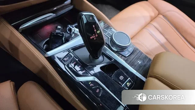 BMW 5 Series (G30) id 3443754 из Кореи 19