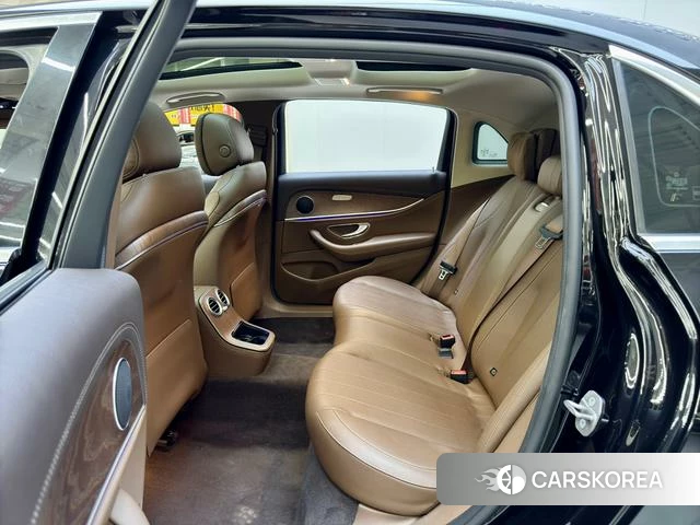 Mercedes-Benz E-class id 4274220 из Китая 9