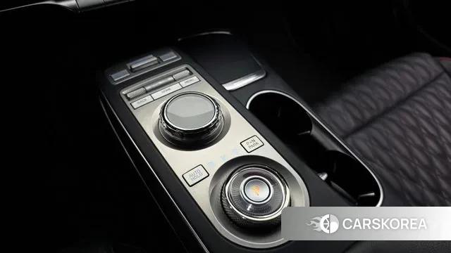 Genesis GV70 id 3483810 из Кореи 19