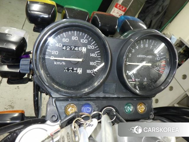 Проданный Honda CB400SF id 3997586 из Японии, фото 23