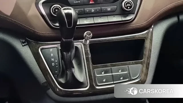 Hyundai The New Grand Starex id 3308218 из Кореи 18