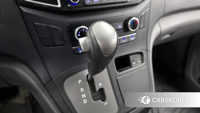 Hyundai The New Grand Starex id 3029563 из Кореи 19