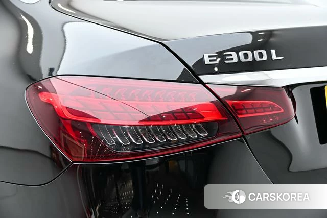 Mercedes-Benz E-class id 4259739 из Китая 19
