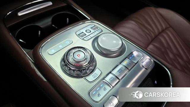 Genesis G90 (RS4) id 4186586 из Кореи 19