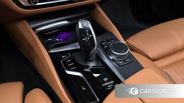 BMW 5 Series (G30) id 3458009 из Кореи 19