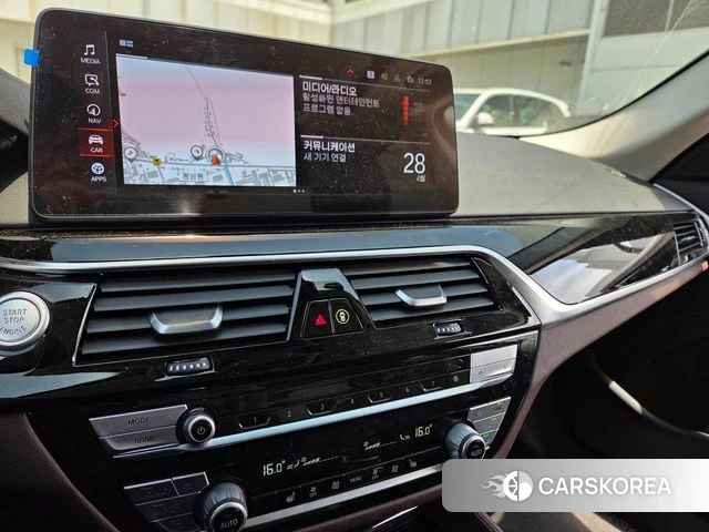 BMW 5 Series (G30) id 4244774 из Кореи 10