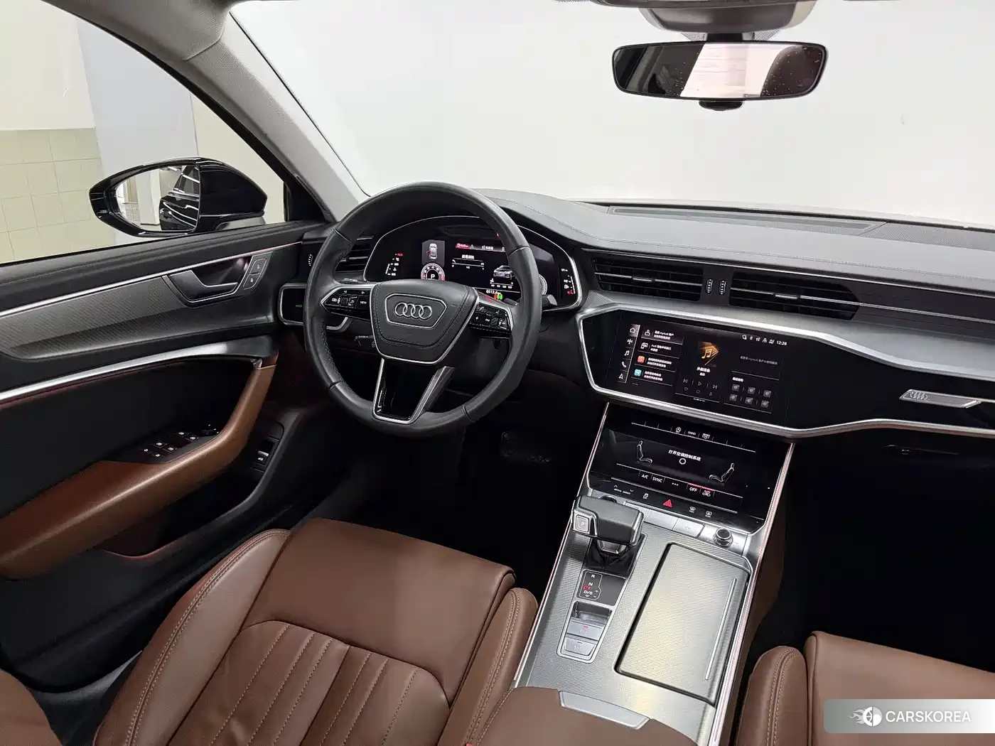 Audi A6L id 4583612 из Китая 18