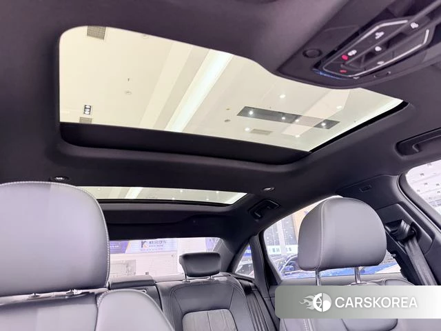 Audi A6L id 4259538 из Китая 21