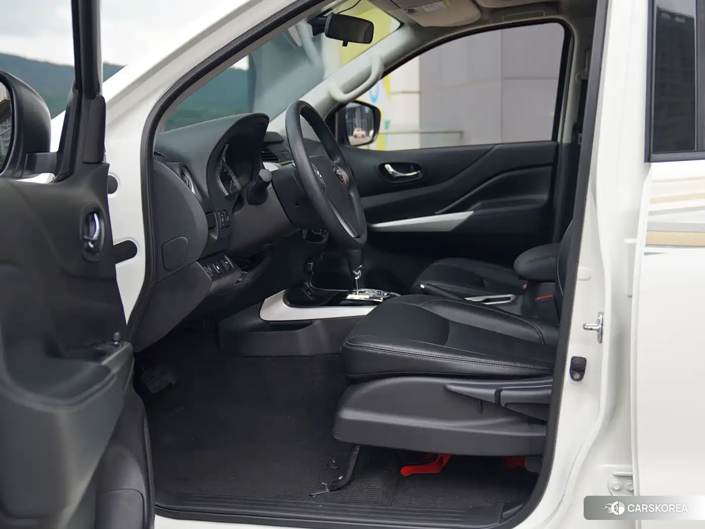 Nissan Terra id 4570670 из Китая 10