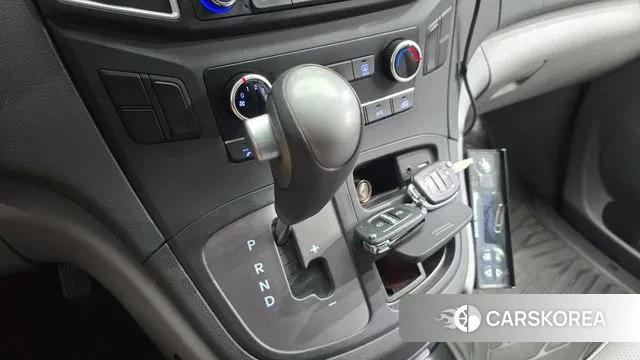 Hyundai The New Grand Starex id 3454035 из Кореи 19