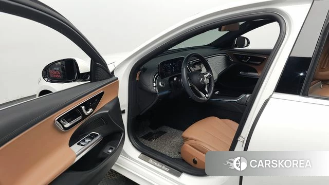 Mercedes-Benz E-Class W214 id 4695984 из Кореи 31