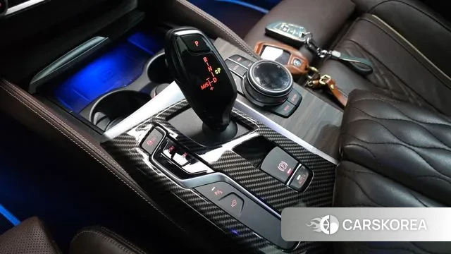 BMW 5 Series (G30) id 3302274 из Кореи 19