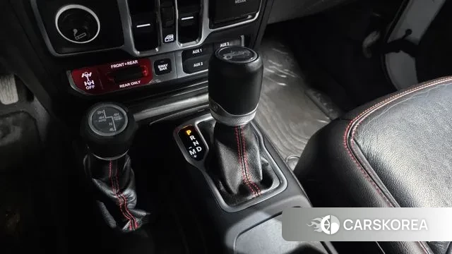 Jeep Wrangler (JL) id 3778667 из Кореи 19