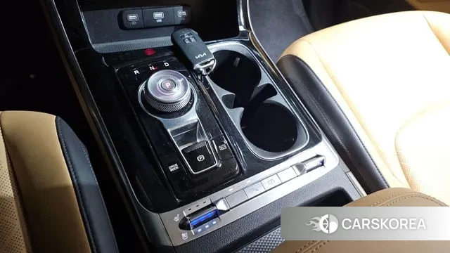 Kia Carnival 4th generation id 3342001 из Кореи 19