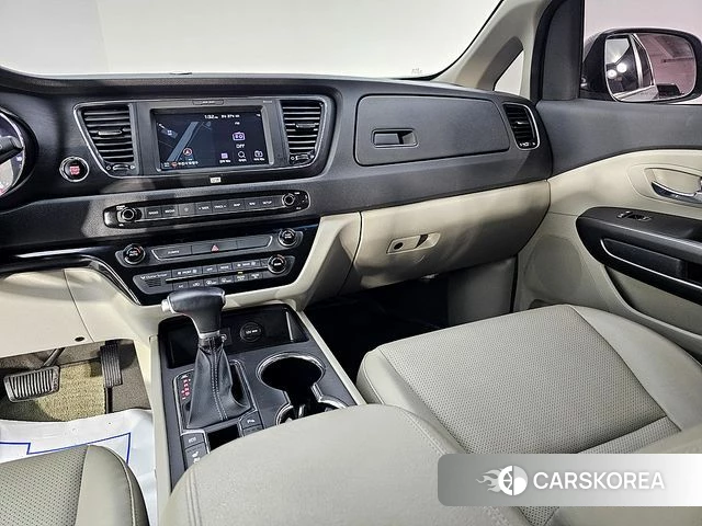 Kia The New Carnival id 3861374 из Кореи 19