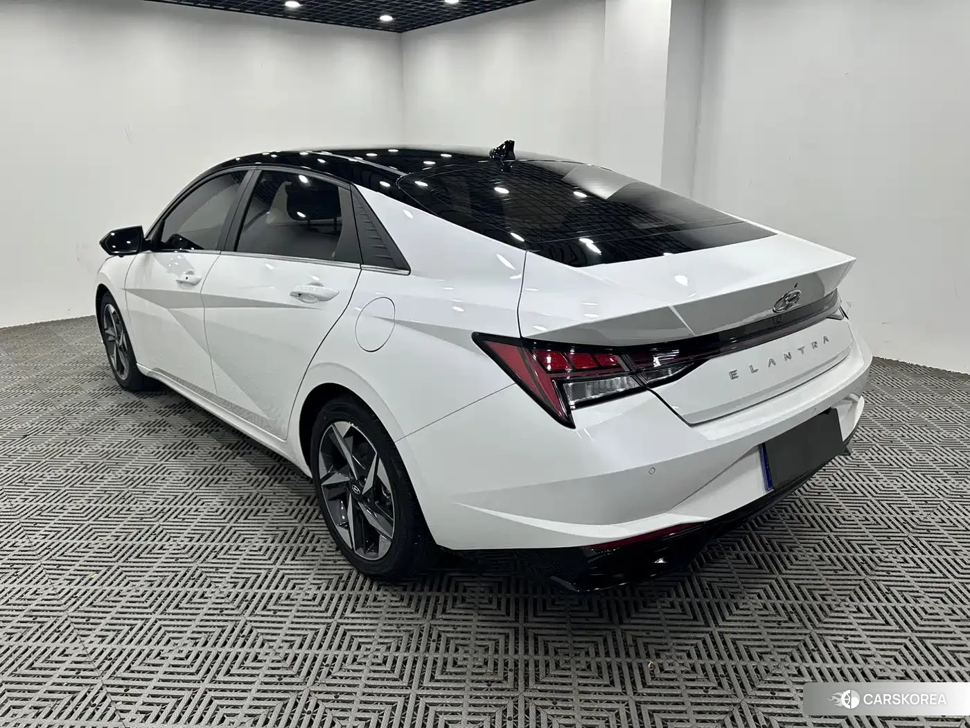 Hyundai Elantra id 4653920 из Китая 9