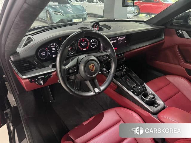 Porsche 911(992) id 4203295 из Кореи 14