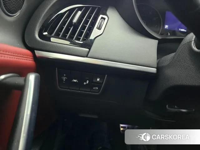 Kia Stinger id 3476719 из Кореи 16