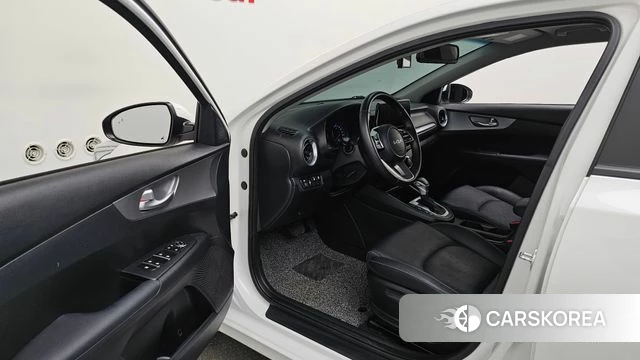 Kia The New K3 2nd generation id 3923075 из Кореи 19