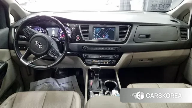 Kia The New Carnival id 3238892 из Кореи 17