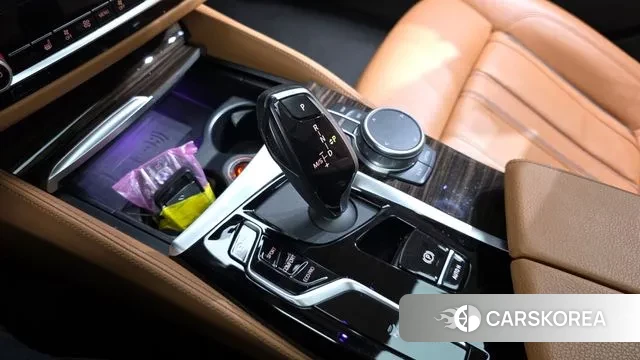 BMW 5 Series (G30) id 3448868 из Кореи 19