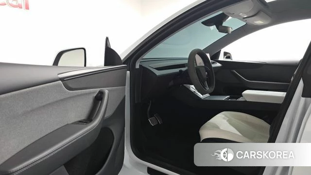 Tesla Model Y id 4706019 из Кореи 31