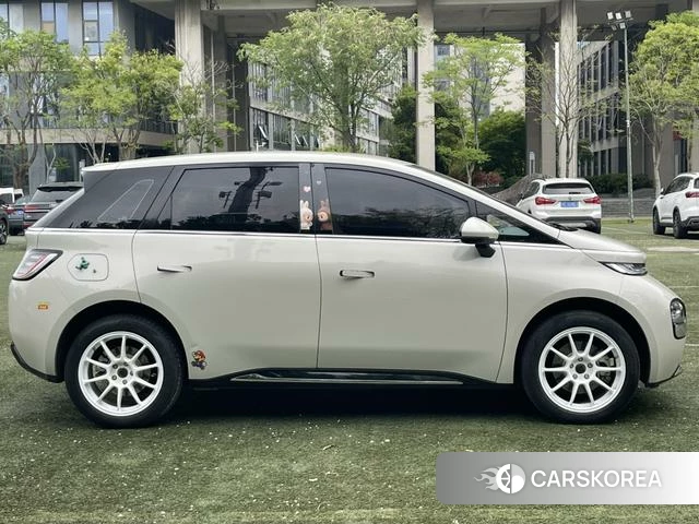 Baojun clouds id 4241517 из Китая 12