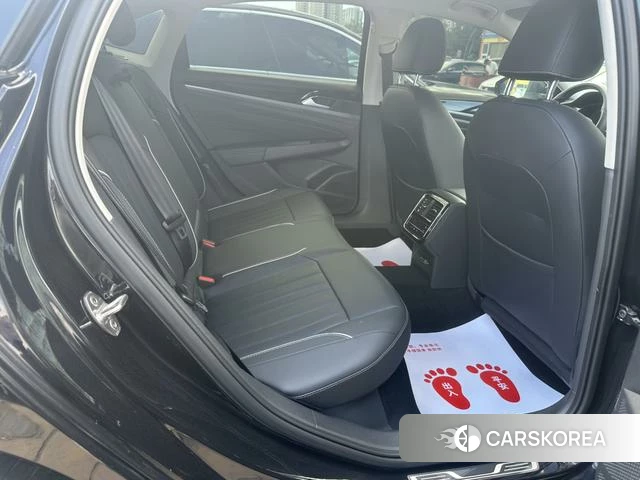 Volkswagen Passat id 4272735 из Китая 9