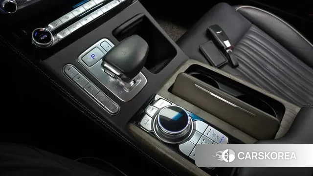 Genesis G90 id 3038707 из Кореи 19