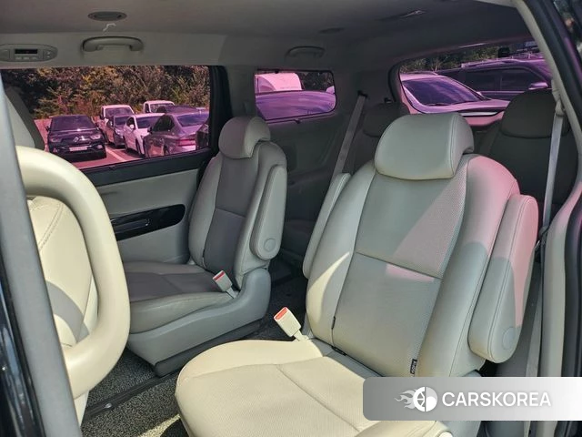 Kia The New Carnival id 4596120 из Кореи 19
