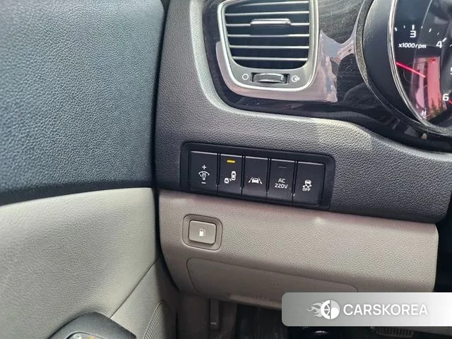 Kia The New Carnival id 2961777 из Кореи 12