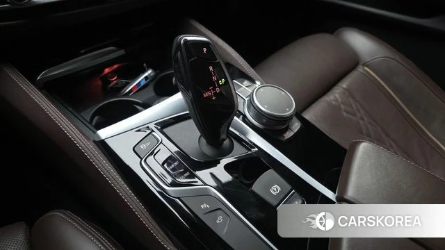 BMW 5 Series (G30) id 4873262 из Кореи 36