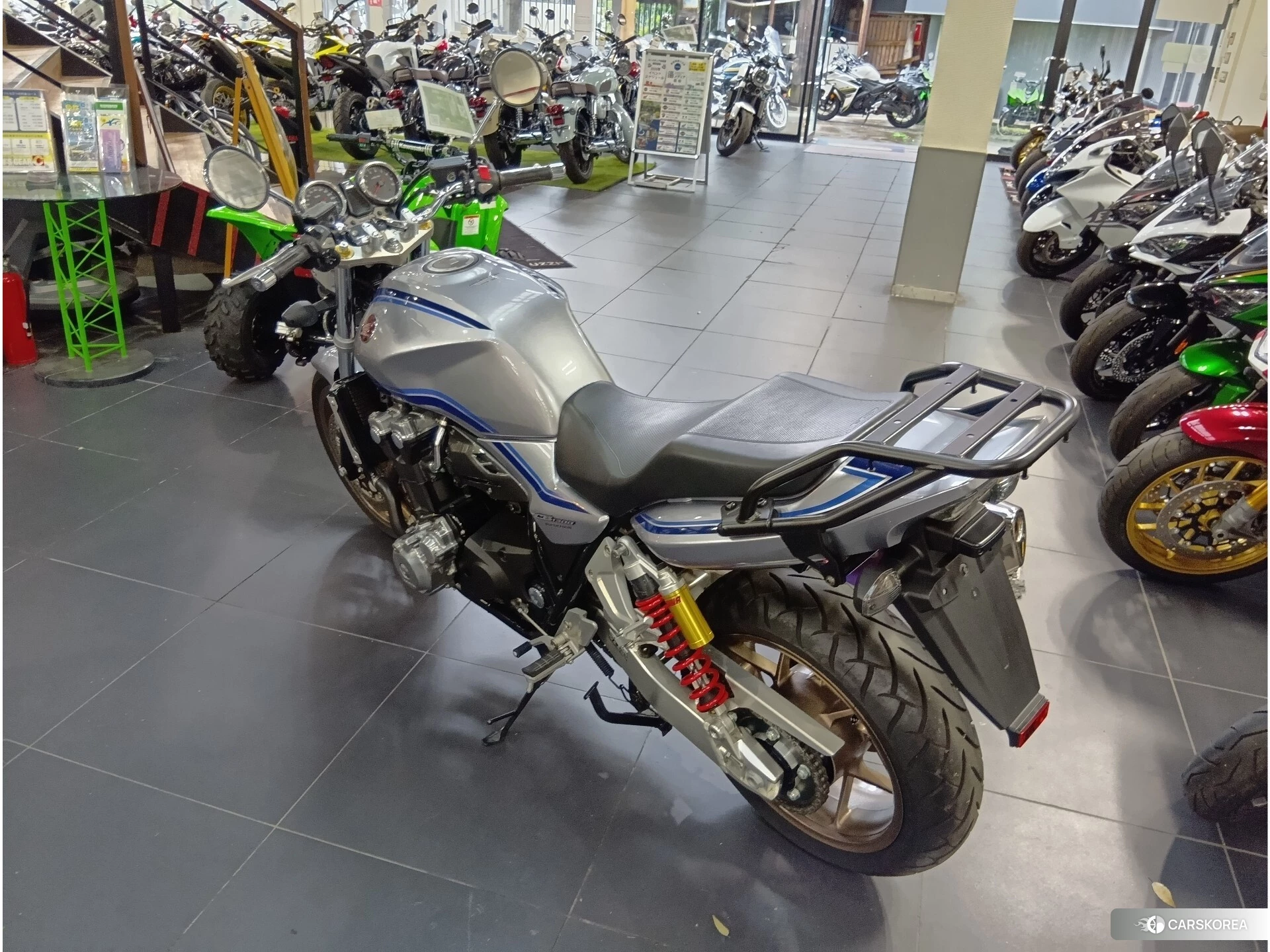 Honda CB1300SF id 4374200 из Японии 10