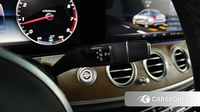 Mercedes-Benz E-Class W213 id 4746409 из Кореи 19