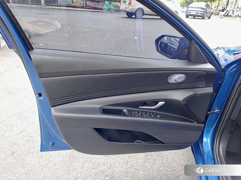 Hyundai Elantra id 4570766 из Китая 10